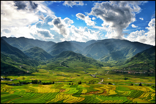 Autumn on Mu Cang Chai terraced fields